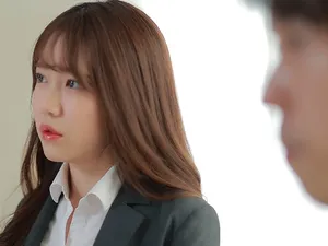 Anh xã ở nhà chờ, bà xã đi tiệc với đối tác rồi say xỉn vào khách sạn