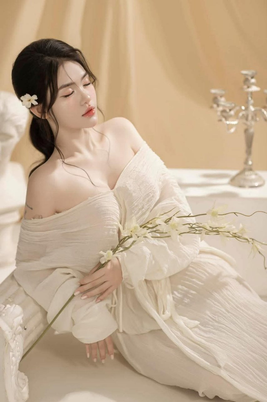 Chìa khóa để quan hệ tình dục say xỉn ở KTV là một người phụ nữ đã kết hôn tuyệt vời